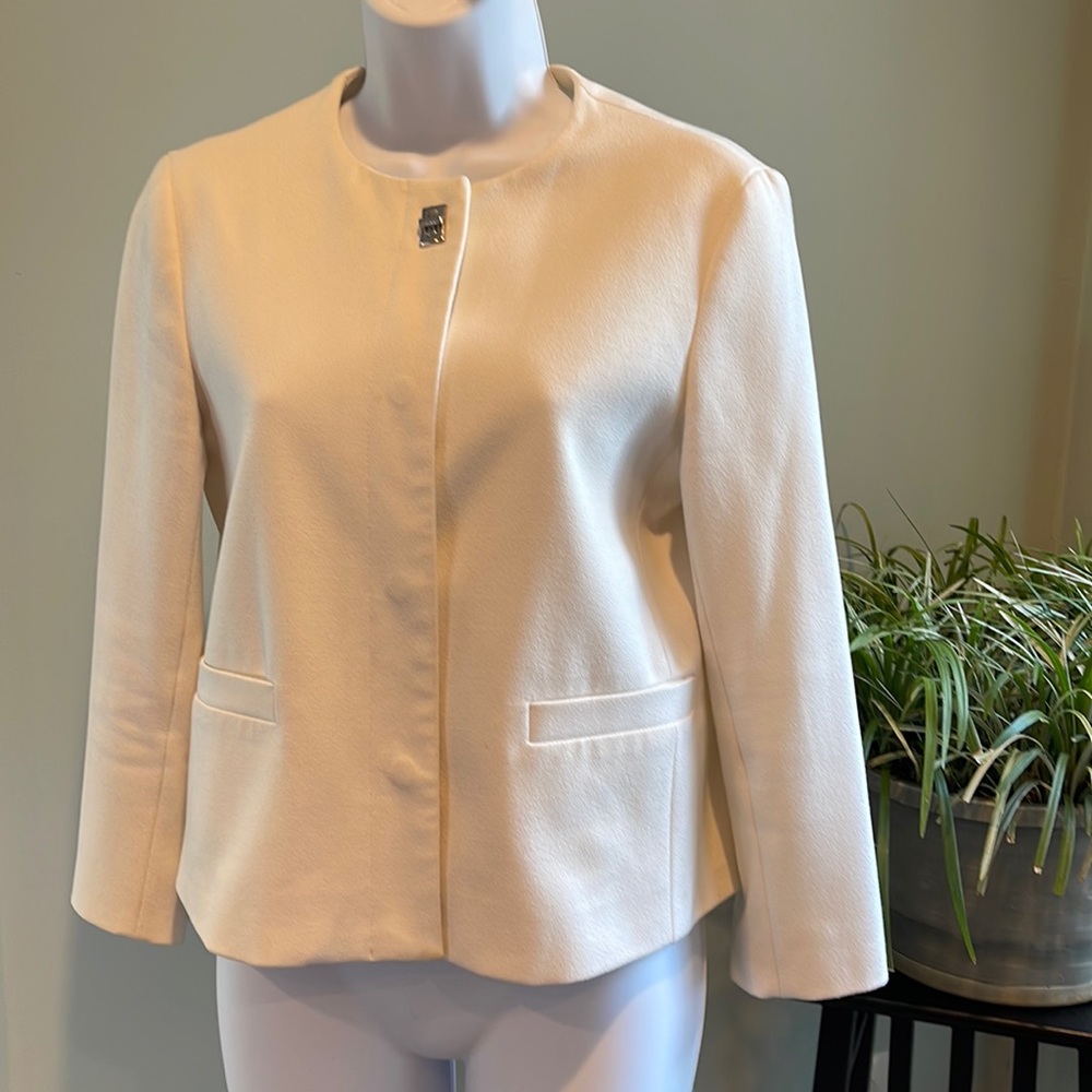 Zara White Blazer